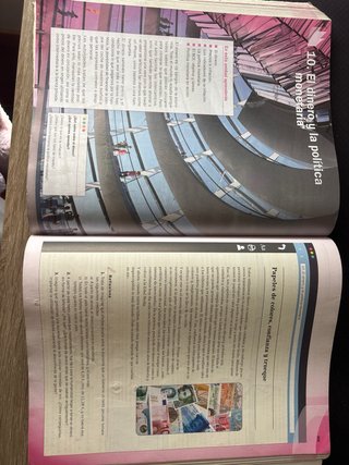 Economía 1.o Bachillerato