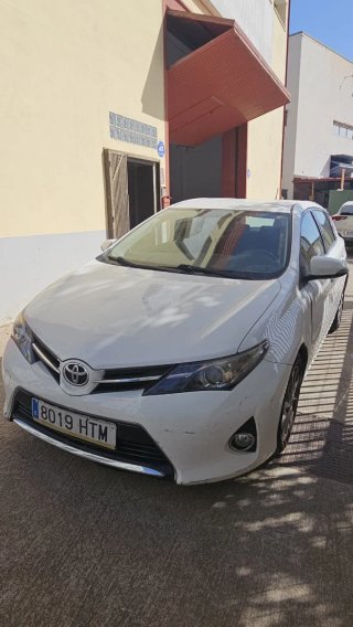 Toyota Auris 2013