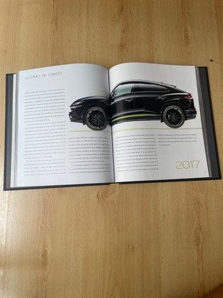 libro oficial "Automobili Lamborghini