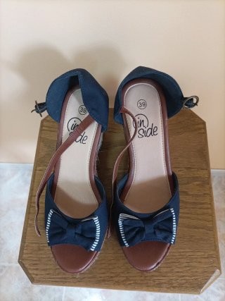 Sandalias cuña azul y marrón talla 39