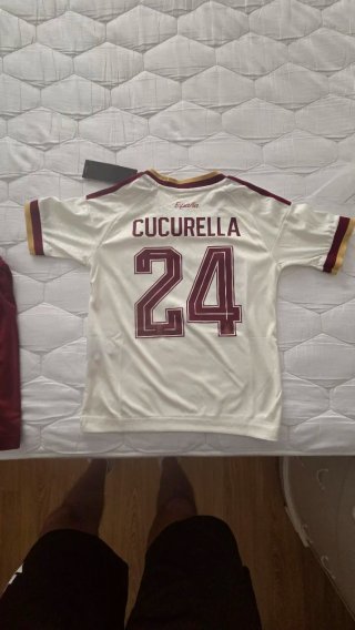 CAMISETA ESPAÑA 2 ESTRELLAS CUCURELLA DE NIÑO TAL