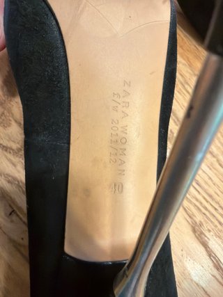 Décolleté Zara nere scamosciate tacco alto