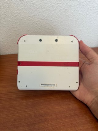 Nintendo 2DS Roja y Blanca