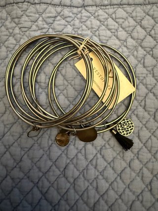 Bracciale cerchi metallo brunito con ciondoli
