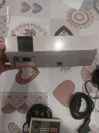 Consola Nintendo NES Gris