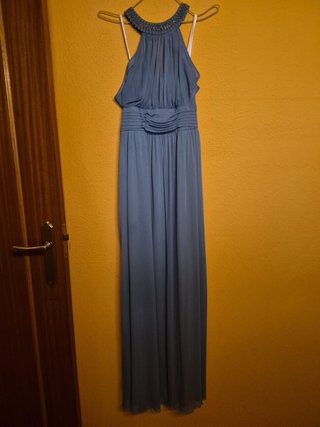 Vestido de fiesta azul, una puesta