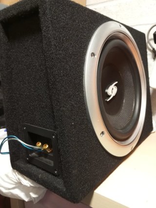 Altavoz y etapa de sonido para coche