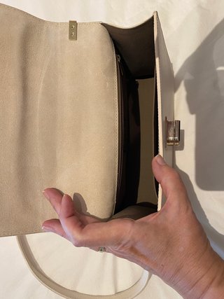 Bolso clutch blanco marca Furla de piel