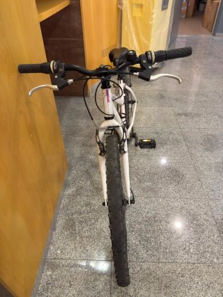 Bicicleta Rockrider blanca