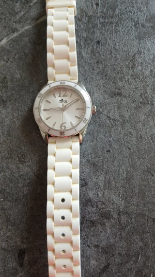 Reloj Lotus Plata y Blanco