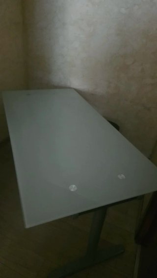 Mesa de despacho cristal y metal gris