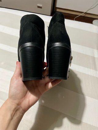 Stivaletti neri tacco largo con zip 38