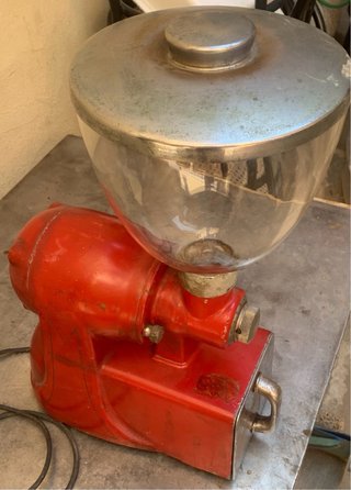 Macchina caffè rossa vintage Ferrari Ronchi