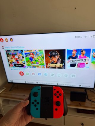 Nintendo Switch OLED 64GB + 3 giochi