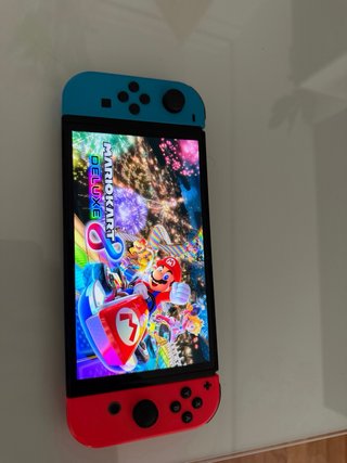 Nintendo Switch OLED 64GB + 3 giochi