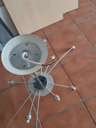Lámpara araña metalica diseño tulipas