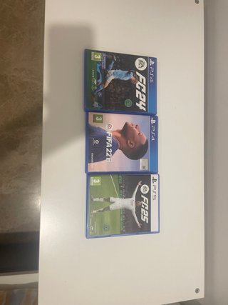 Pack 3 Videojuegos PS4/PS5: FC 24, FC 25, FIFA 22