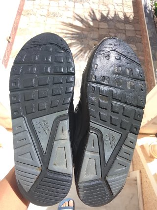 Nike Air Max Command negras talla 42
