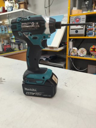 Taladro de Impacto Makita 18V Modelo 152
