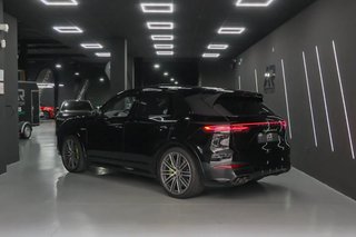 PORSCHE Cayenne 4.0 680 HK Turbo S E-Hybrid 2022