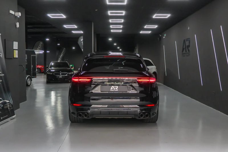Porsche Cayenne 2022, foto 14