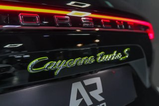 PORSCHE Cayenne 4.0 680 HK Turbo S E-Hybrid 2022