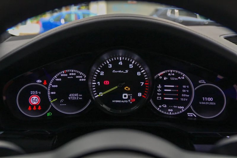 Porsche Cayenne 2022, foto 31