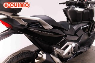 HONDA FORZA 750