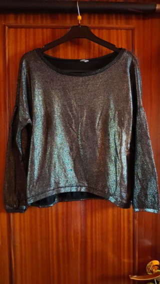 Jersey brillante plateado y negro