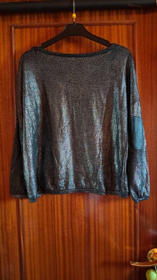 Jersey brillante plateado y negro