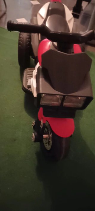 Moto eléctrica infantil 3 ruedas