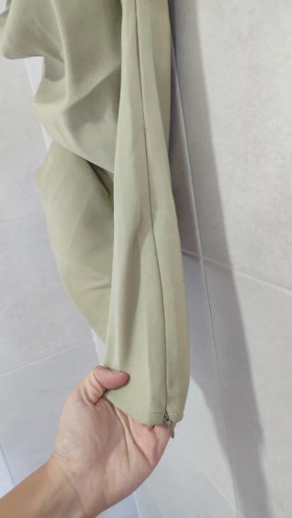 Top Zara palabra de honor asimétrico