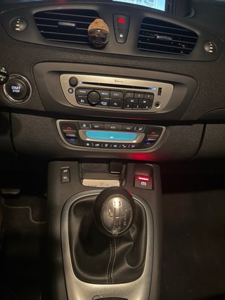 Renault Scenic 2015