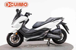 HONDA FORZA 125