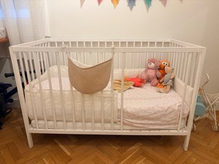 Cuna Ikea madera GULLIVER con colchon ECUS y ropas