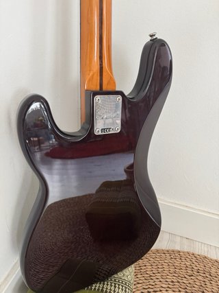 Squier Classic Vibe 70s P-Bass  EMG geezer butler