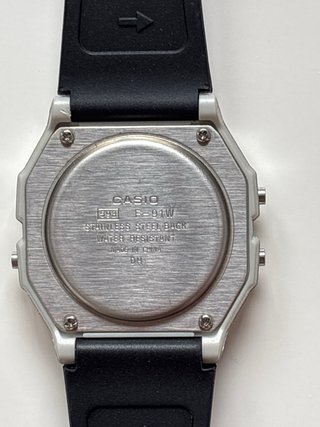 Casio F-91W Reloj Digital Plata y Negro