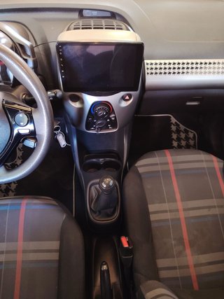 Peugeot 108 2015