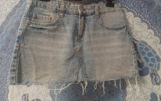 Minifalda vaquera Bershka tiro medio