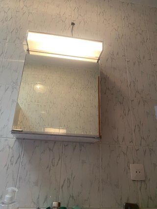 Mueble camerino baño con espejo , Luz y baldas