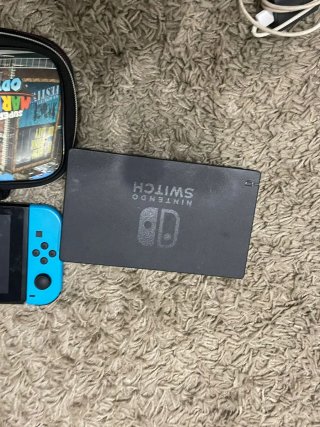 Nintendo Switch Negro/Rojo + Accesorios