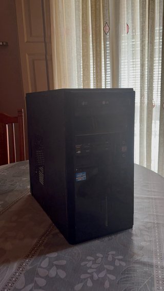 PC Sobre Mesa
