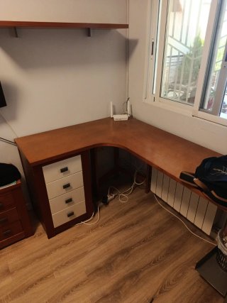 Scrivania in legno massello