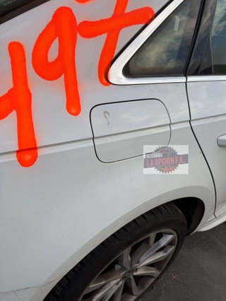 TAPA EXTERIOR COMBUSTIBLE Audi A4 Berlina (8W2)(08.2015->)
