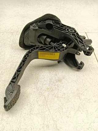 Pedal embrague FORD FIESTA (CNN)