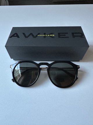 Gafas de sol Hawkers negras. Muy bien cuidadas.