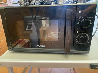 Microondas Hyundai Negro