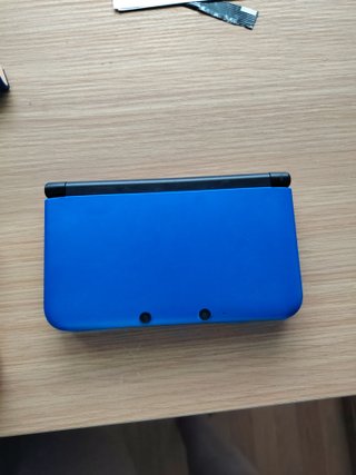 Nintendo 3DS XL Azul +Funda + Cargador (NO JUEGO)