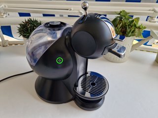 Cafetera Dolce Gusto Negra