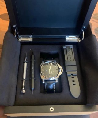 Reloj Panerai Luminor 1950 GMT